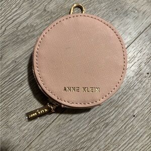 SOLD ❌Anne Klein Coin Pouch